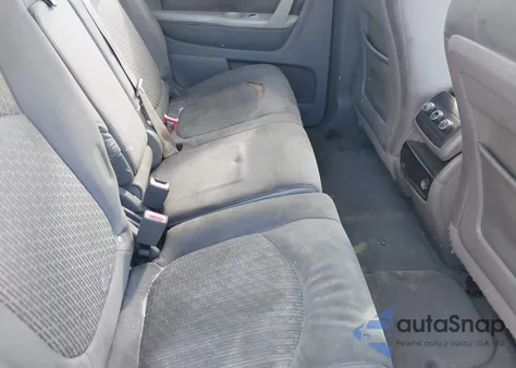 2012 Chevrolet Traverse Ls z USA, uszkodzony, nr VIN 1GNKREED2CJ258825